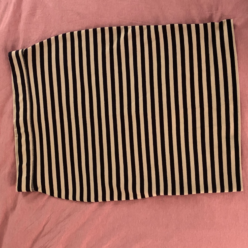 Old Navy Stretch Pencil Skirt
